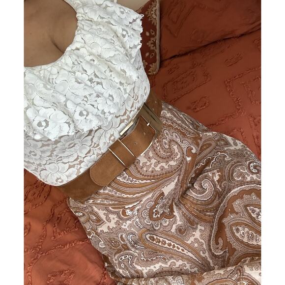 NWT Express Size Medium Brown Suede Gold Hardware Belt - Picture 5 of 7